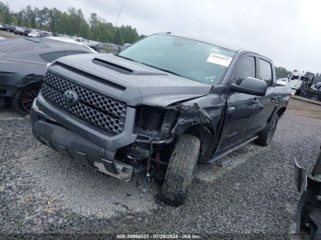 Photo 1 VIN: 5TFDY5F18JX743649 - TOYOTA TUNDRA 