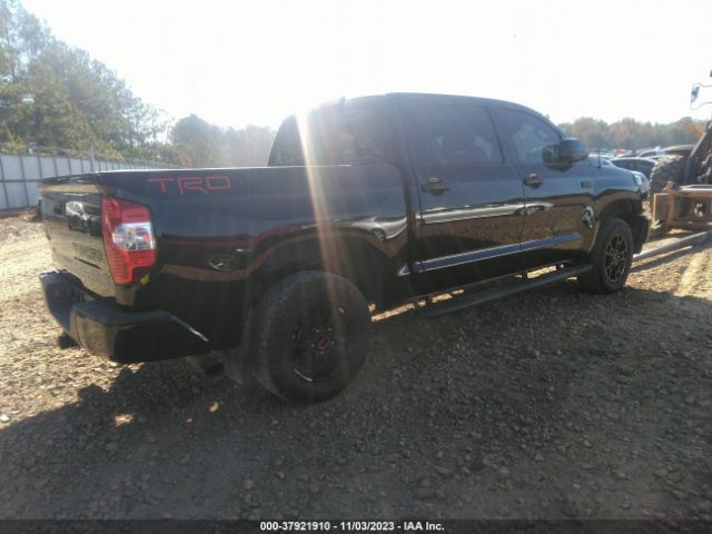 Photo 3 VIN: 5TFDY5F18KX792240 - TOYOTA TUNDRA 4WD 