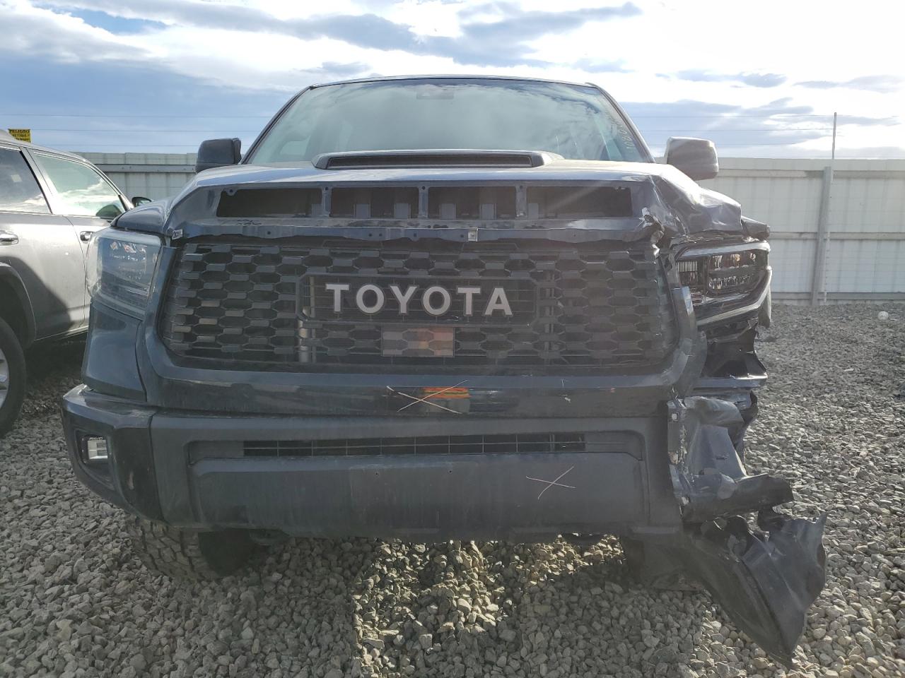 Photo 4 VIN: 5TFDY5F18LX934779 - TOYOTA TUNDRA 