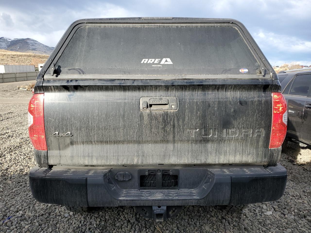 Photo 5 VIN: 5TFDY5F18LX934779 - TOYOTA TUNDRA 