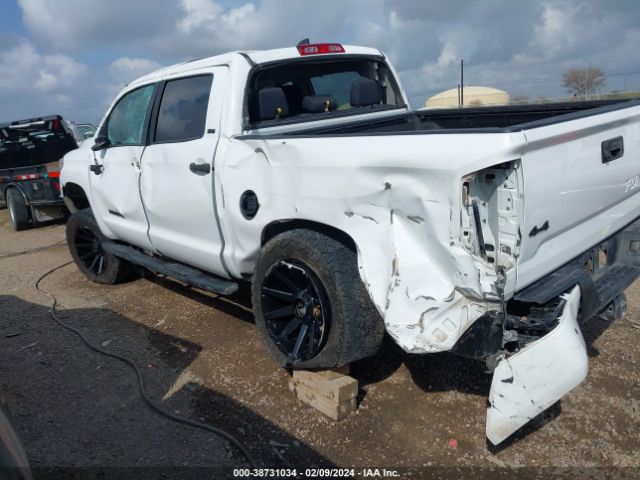 Photo 5 VIN: 5TFDY5F18MX005578 - TOYOTA TUNDRA 