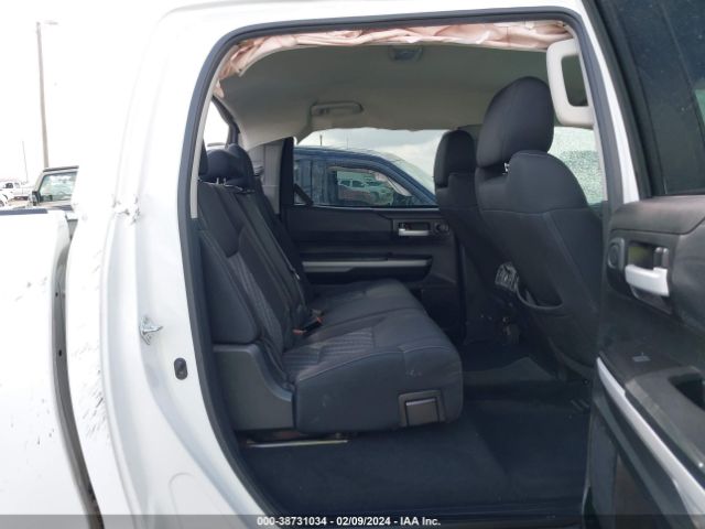 Photo 7 VIN: 5TFDY5F18MX005578 - TOYOTA TUNDRA 