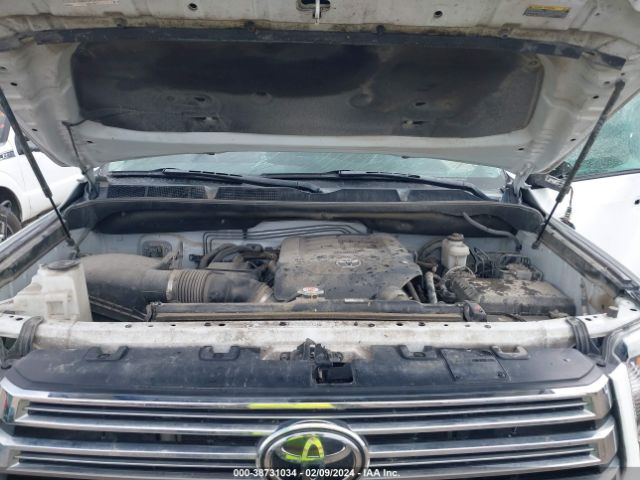 Photo 9 VIN: 5TFDY5F18MX005578 - TOYOTA TUNDRA 