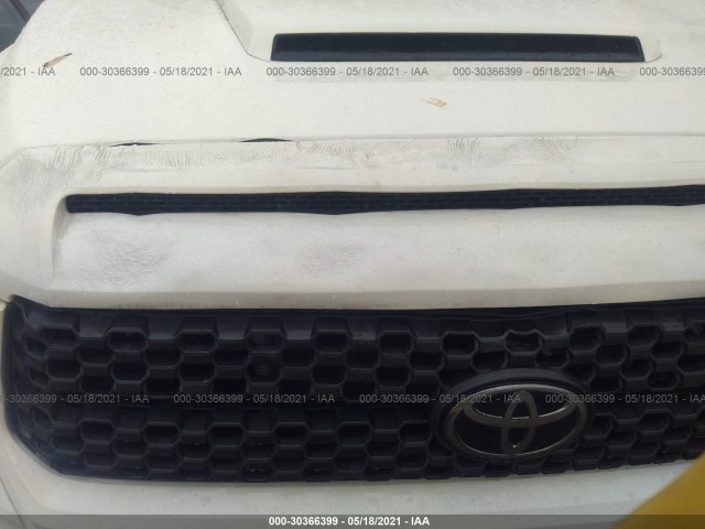 Photo 5 VIN: 5TFDY5F18MX973146 - TOYOTA TUNDRA 4WD 