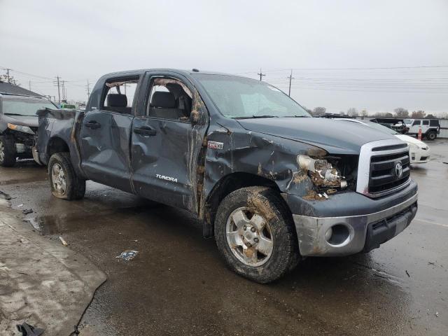 Photo 3 VIN: 5TFDY5F19AX136627 - TOYOTA TUNDRA 