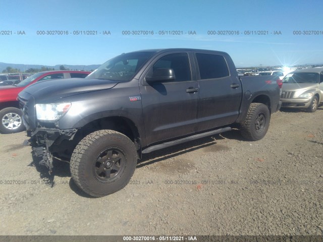 Photo 1 VIN: 5TFDY5F19CX215332 - TOYOTA TUNDRA 4WD TRUCK 