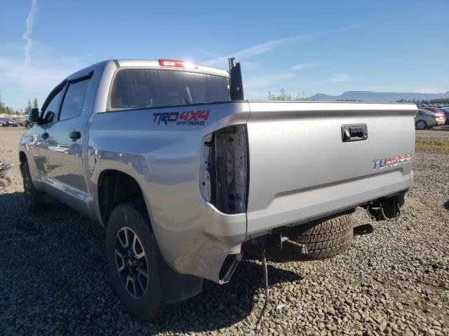 Photo 2 VIN: 5TFDY5F19GX549169 - TOYOTA TUNDRA CRE 