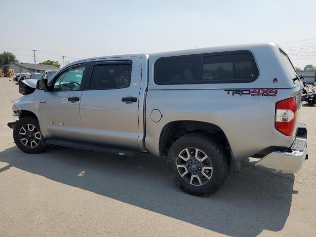 Photo 1 VIN: 5TFDY5F19HX666557 - TOYOTA TUNDRA CRE 