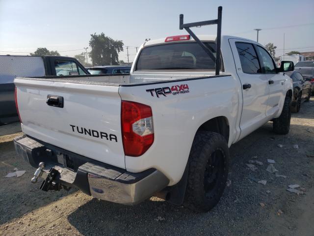 Photo 3 VIN: 5TFDY5F19HX674951 - TOYOTA TUNDRA CRE 