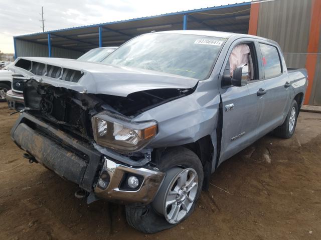 Photo 1 VIN: 5TFDY5F19JX750092 - TOYOTA TUNDRA CRE 