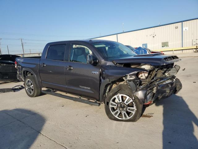 Photo 3 VIN: 5TFDY5F19KX836696 - TOYOTA TUNDRA CRE 