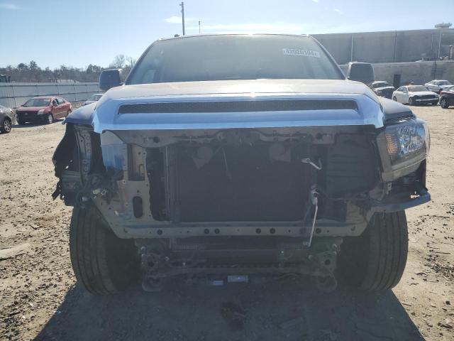 Photo 4 VIN: 5TFDY5F19KX862845 - TOYOTA TUNDRA 