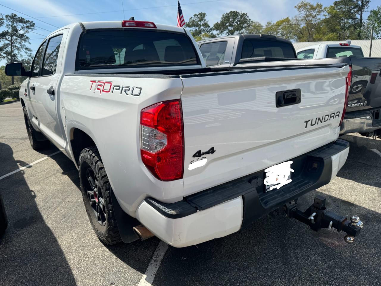 Photo 2 VIN: 5TFDY5F19LX906666 - TOYOTA TUNDRA 