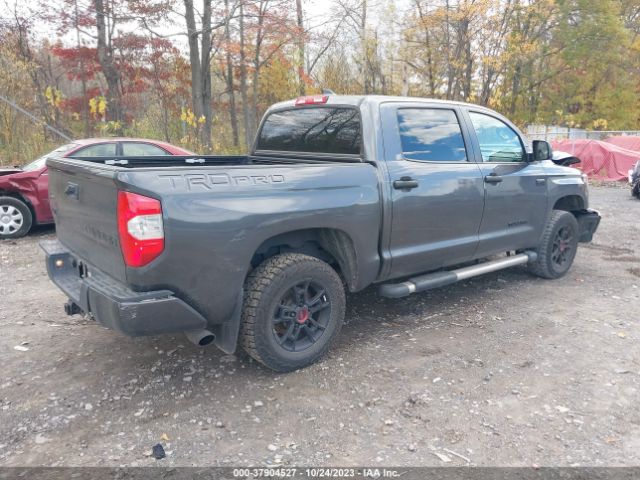 Photo 3 VIN: 5TFDY5F19LX923077 - TOYOTA TUNDRA 4WD 