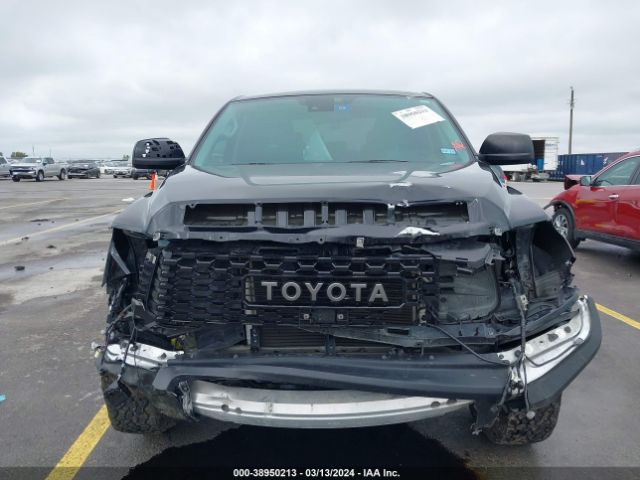 Photo 5 VIN: 5TFDY5F19LX933978 - TOYOTA TUNDRA 