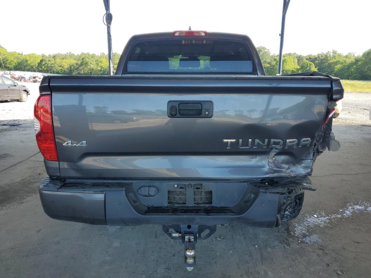 Photo 5 VIN: 5TFDY5F19MX025239 - TOYOTA TUNDRA 