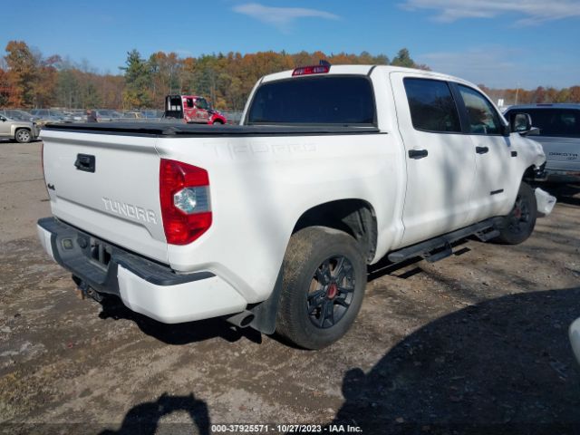 Photo 3 VIN: 5TFDY5F19MX027573 - TOYOTA TUNDRA 4WD 