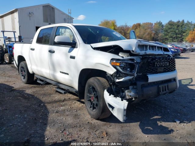 Photo 5 VIN: 5TFDY5F19MX027573 - TOYOTA TUNDRA 4WD 