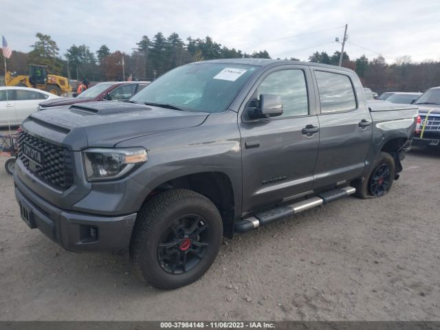 Photo 1 VIN: 5TFDY5F19MX028349 - TOYOTA TUNDRA 4WD 