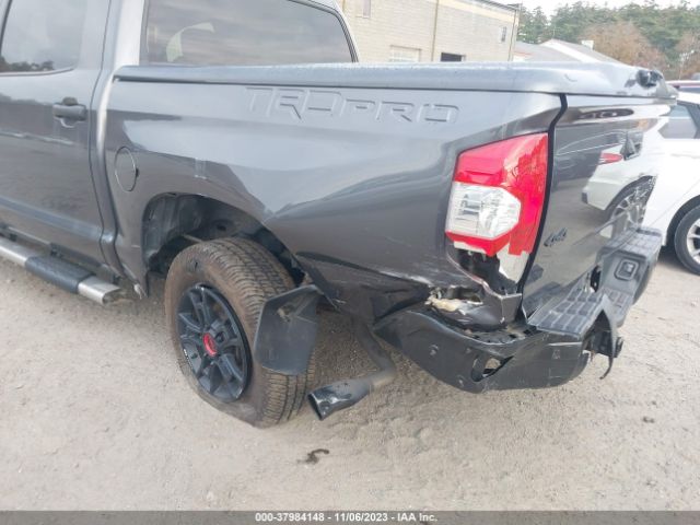 Photo 5 VIN: 5TFDY5F19MX028349 - TOYOTA TUNDRA 4WD 