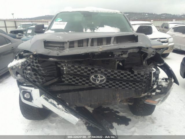 Photo 5 VIN: 5TFDY5F19MX991817 - TOYOTA TUNDRA 4WD 