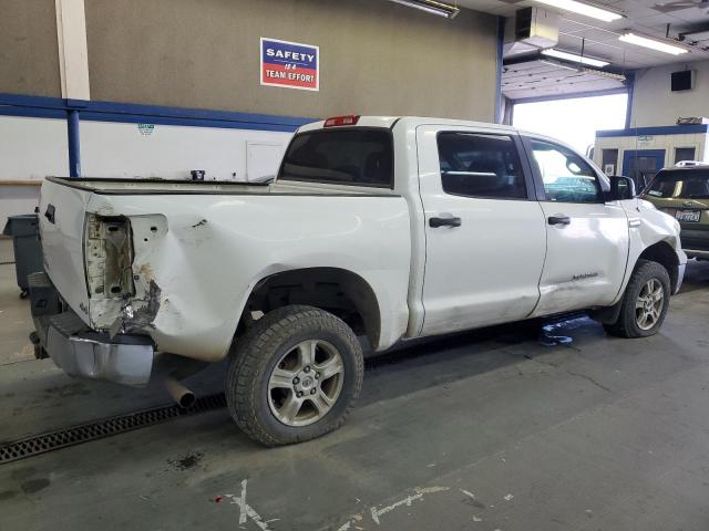 Photo 2 VIN: 5TFDY5F1XAX118380 - TOYOTA TUNDRA 