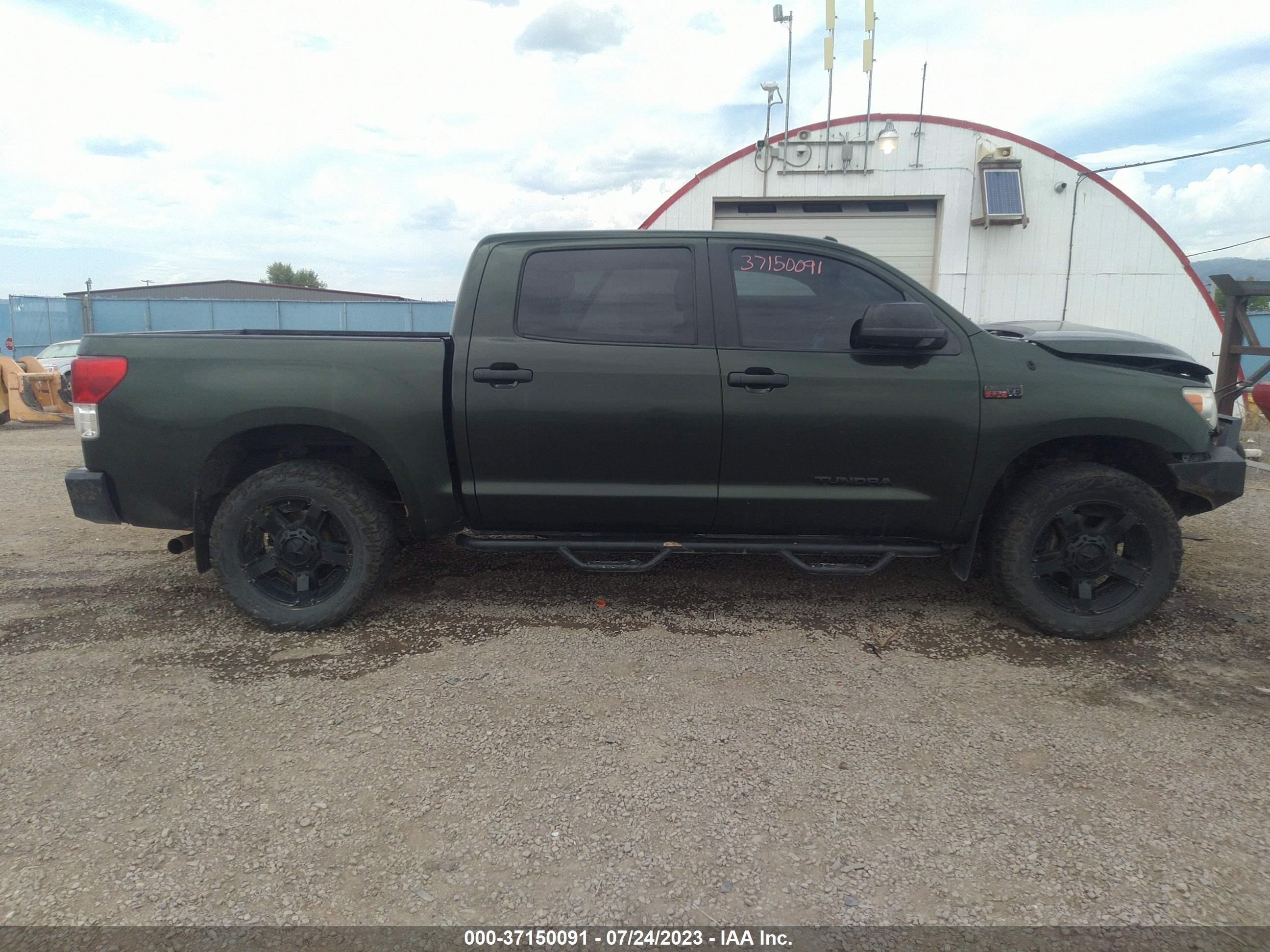 Photo 12 VIN: 5TFDY5F1XBX175065 - TOYOTA TUNDRA 