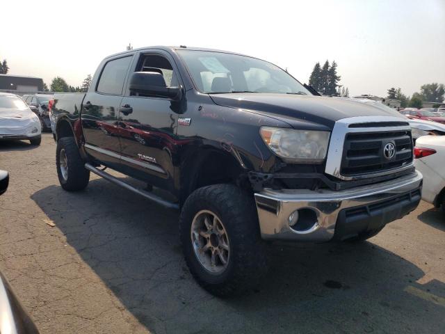 Photo 3 VIN: 5TFDY5F1XBX175213 - TOYOTA TUNDRA CRE 