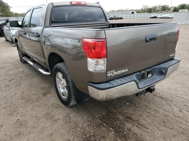 Photo 2 VIN: 5TFDY5F1XCX232530 - TOYOTA TUNDRA CRE 