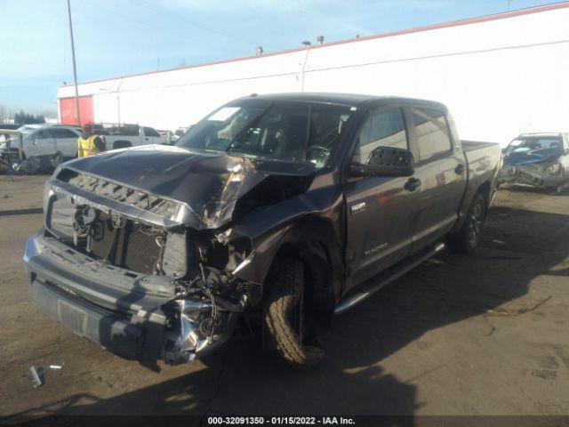 Photo 1 VIN: 5TFDY5F1XEX330590 - TOYOTA TUNDRA 4WD TRUCK 