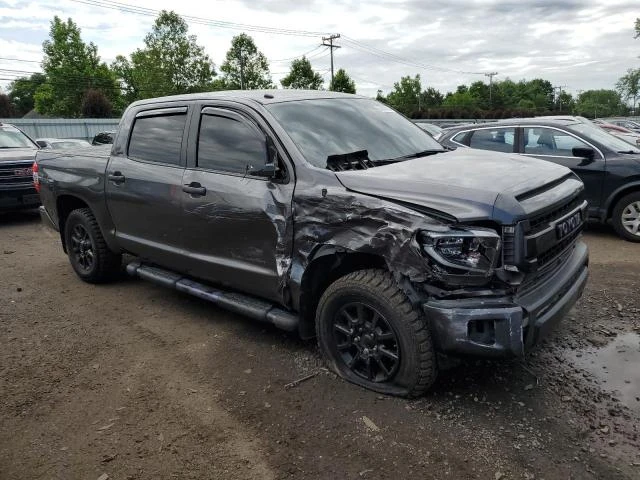 Photo 3 VIN: 5TFDY5F1XFX471984 - TOYOTA TUNDRA CRE 