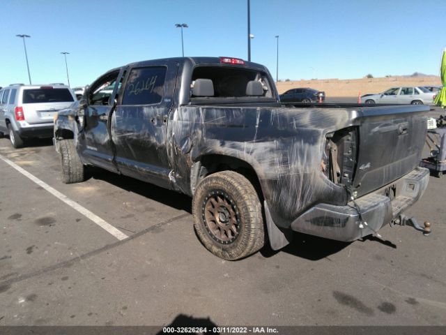 Photo 2 VIN: 5TFDY5F1XGX534955 - TOYOTA TUNDRA 4WD TRUCK 