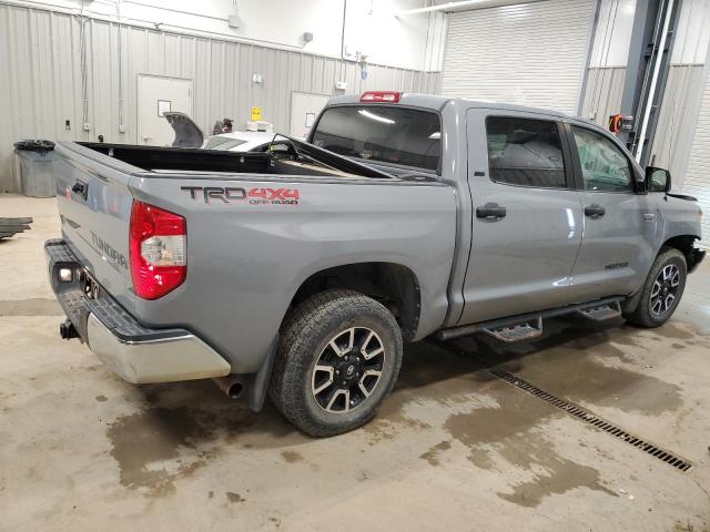 Photo 2 VIN: 5TFDY5F1XJX686094 - TOYOTA TUNDRA CRE 