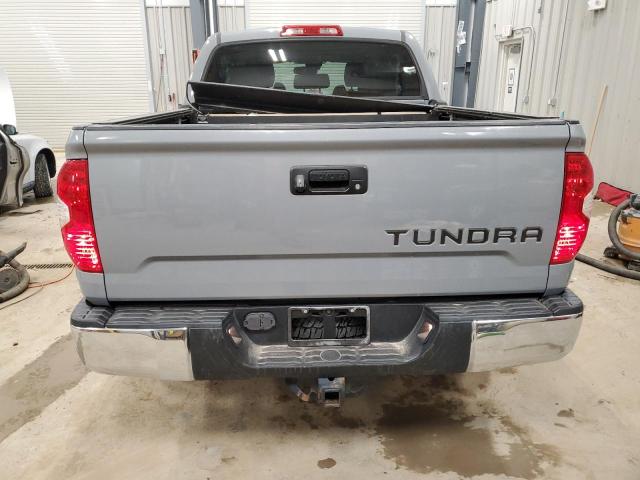 Photo 5 VIN: 5TFDY5F1XJX686094 - TOYOTA TUNDRA CRE 