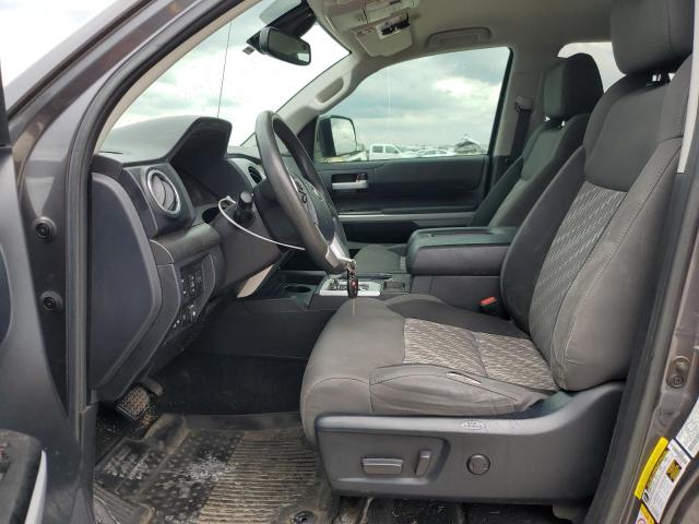 Photo 6 VIN: 5TFDY5F1XJX692638 - TOYOTA TUNDRA CRE 