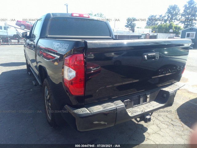 Photo 2 VIN: 5TFDY5F1XJX703752 - TOYOTA TUNDRA 4WD 