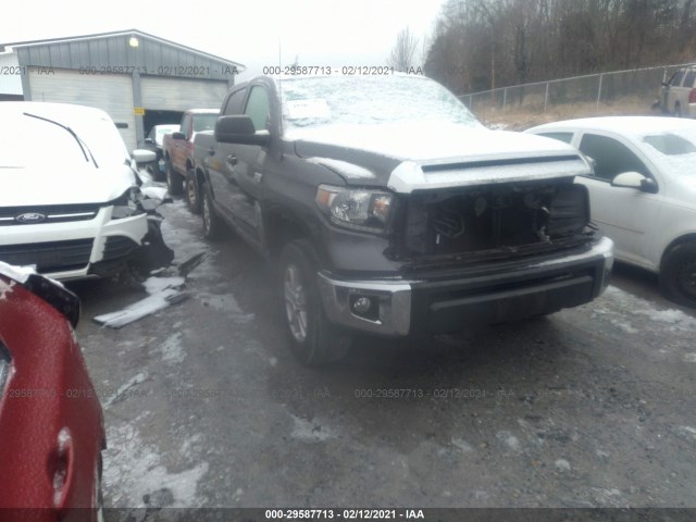 Photo 0 VIN: 5TFDY5F1XJX727761 - TOYOTA TUNDRA 4WD 