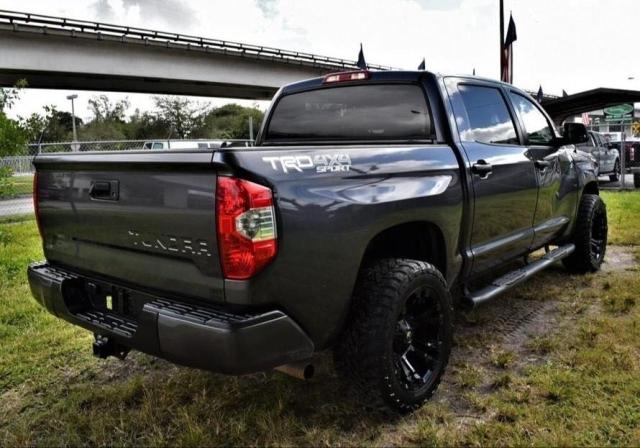 Photo 3 VIN: 5TFDY5F1XKX796175 - TOYOTA TUNDRA 4WD 