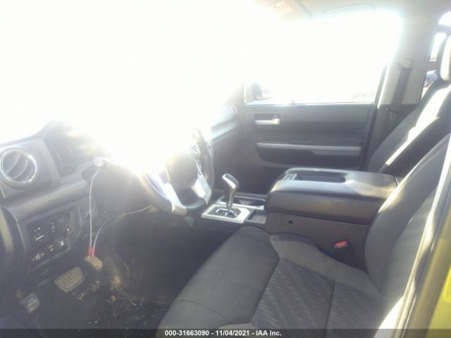 Photo 4 VIN: 5TFDY5F1XKX817185 - TOYOTA TUNDRA 4WD 