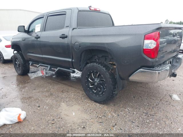 Photo 2 VIN: 5TFDY5F1XLX876688 - TOYOTA TUNDRA 