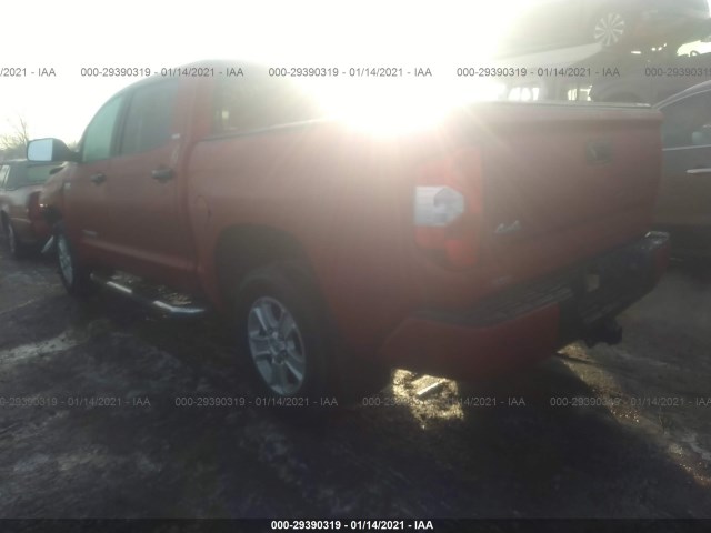 Photo 2 VIN: 5TFDY5F1XLX877761 - TOYOTA TUNDRA 4WD 