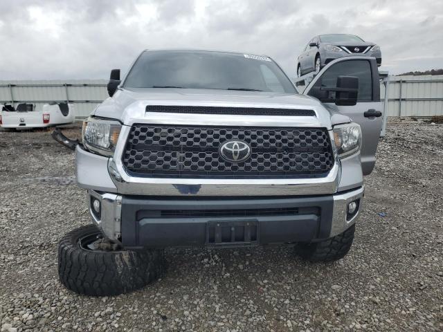 Photo 4 VIN: 5TFDY5F1XLX889487 - TOYOTA TUNDRA CRE 