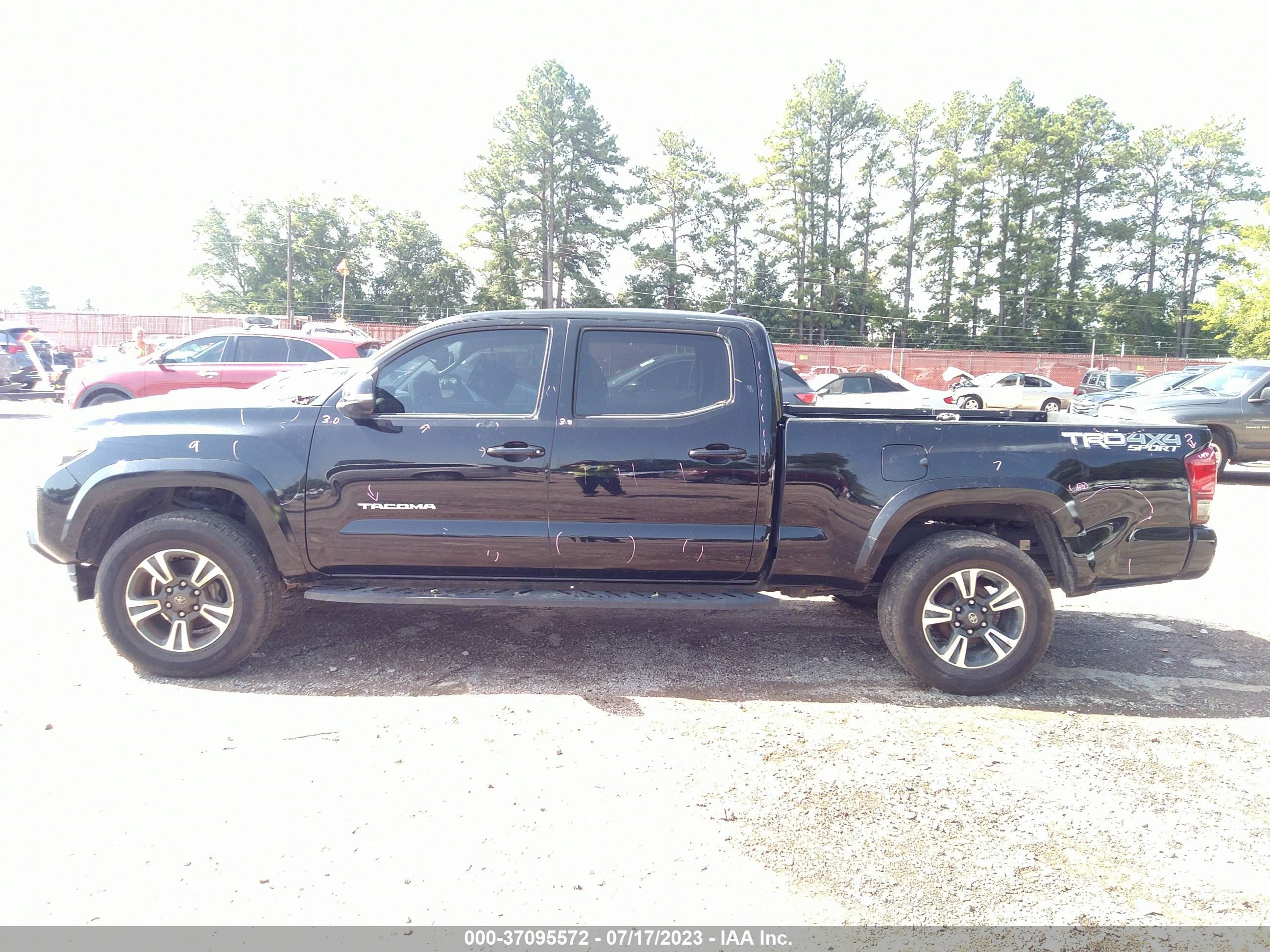 Photo 13 VIN: 5TFDZ5BN1HX014604 - TOYOTA TACOMA 