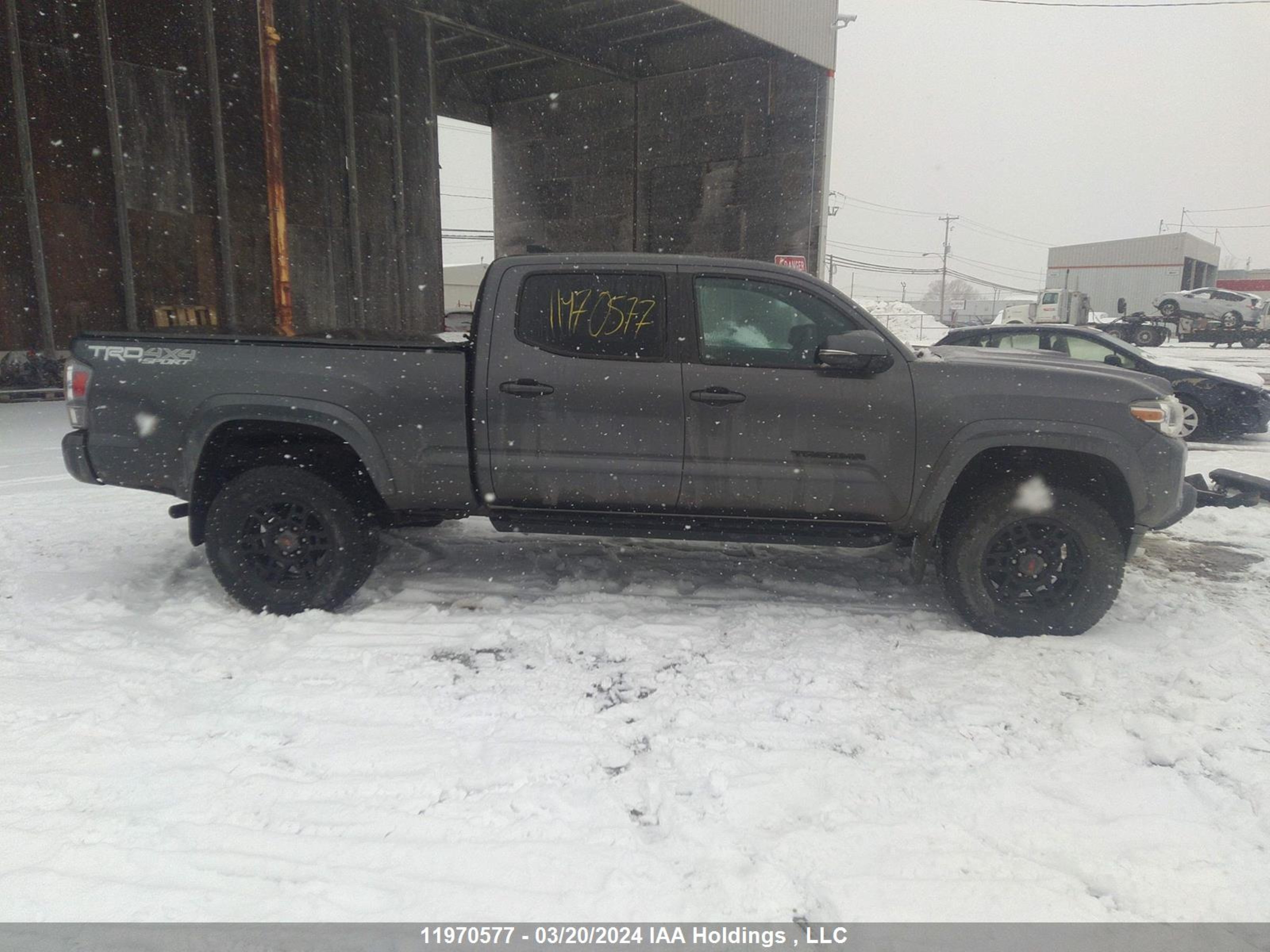 Photo 13 VIN: 5TFDZ5BN1LX050026 - TOYOTA TACOMA 