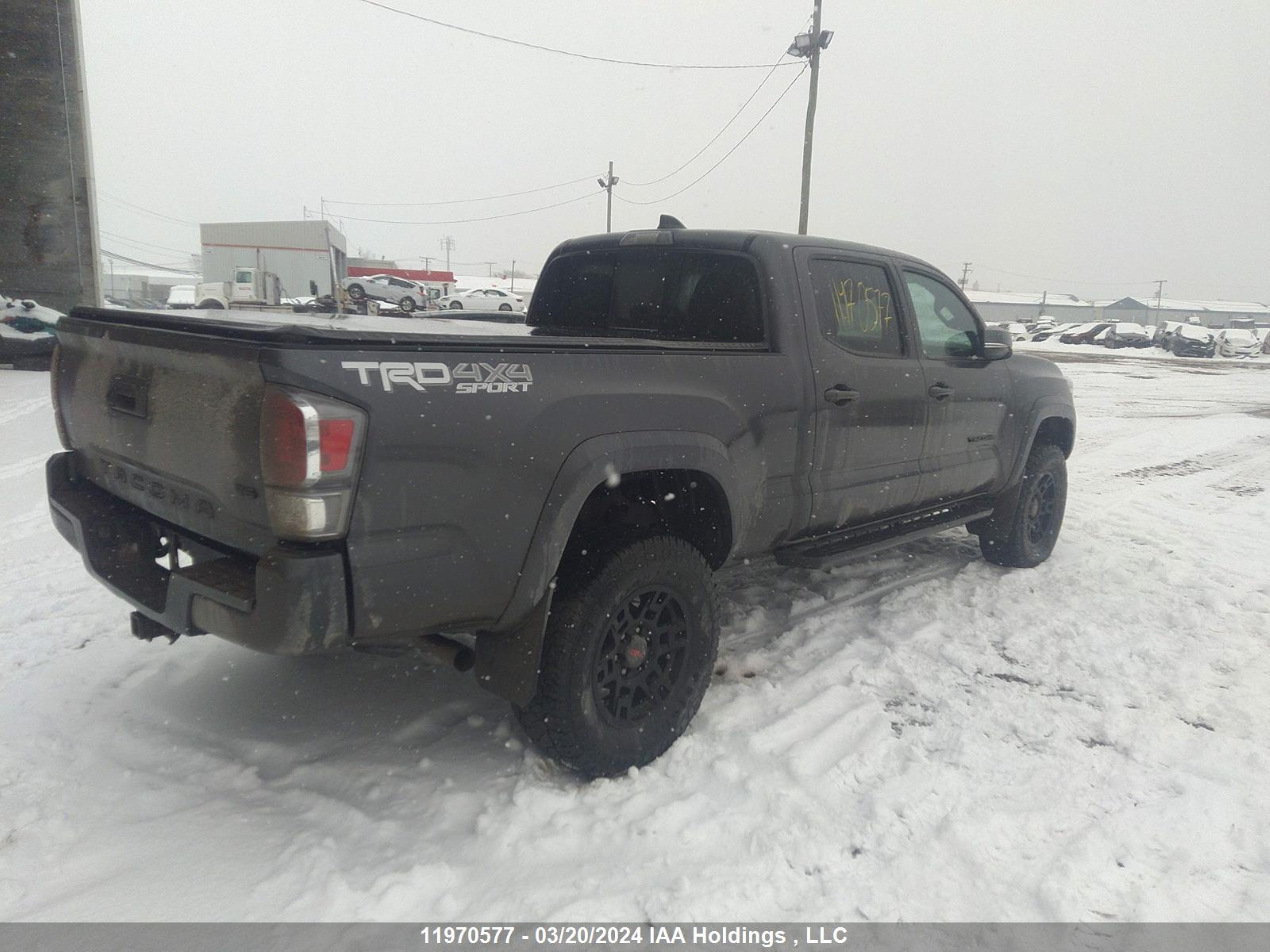 Photo 3 VIN: 5TFDZ5BN1LX050026 - TOYOTA TACOMA 