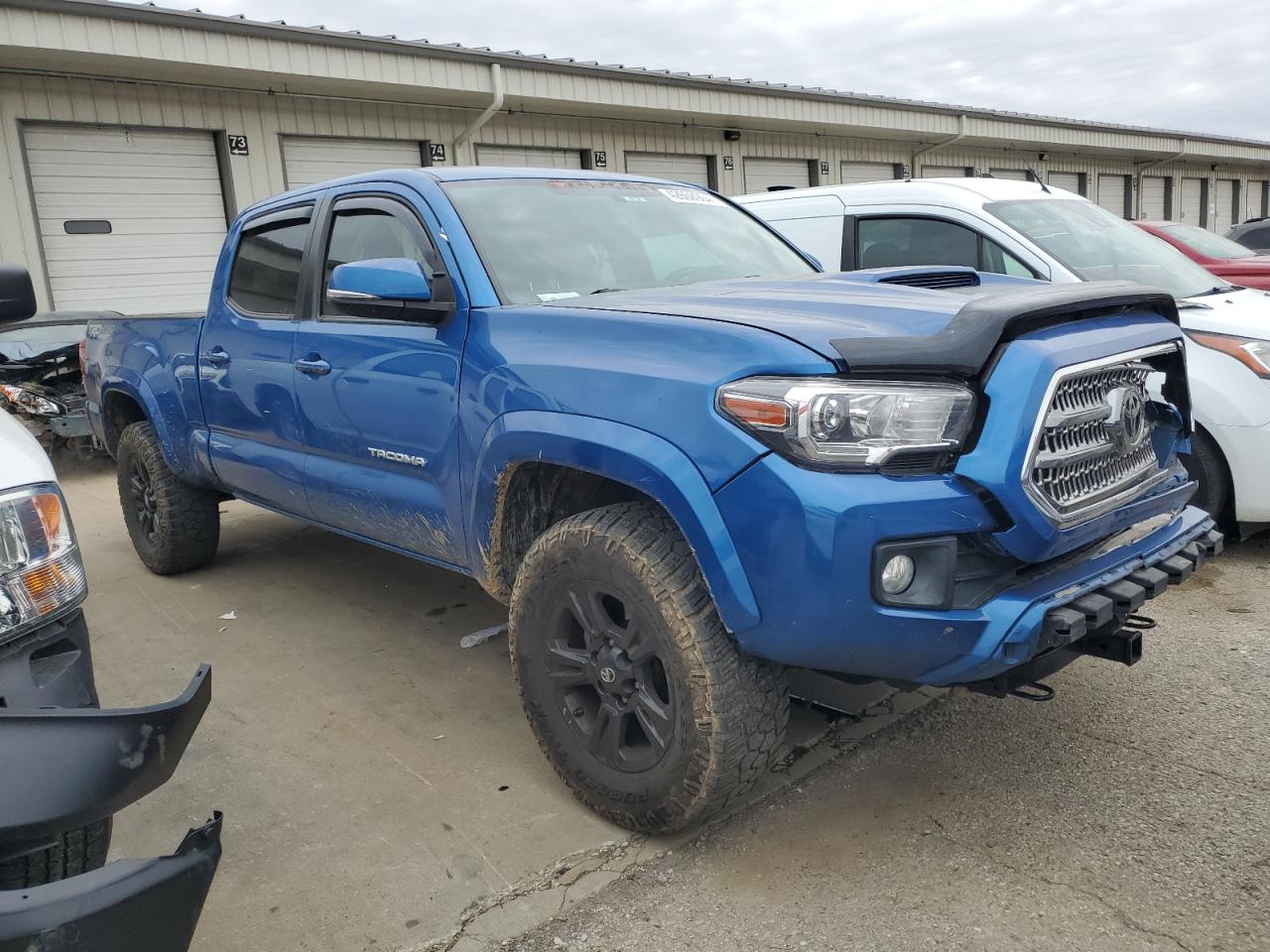 Photo 3 VIN: 5TFDZ5BN2HX025336 - TOYOTA TACOMA 