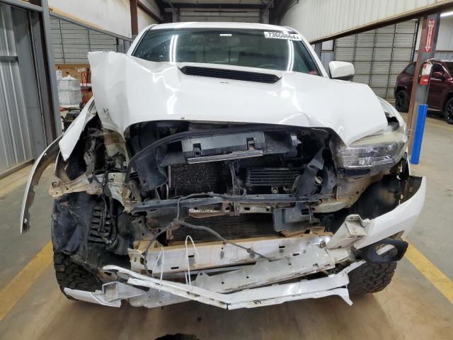 Photo 4 VIN: 5TFDZ5BN2JX034575 - TOYOTA TACOMA DOU 