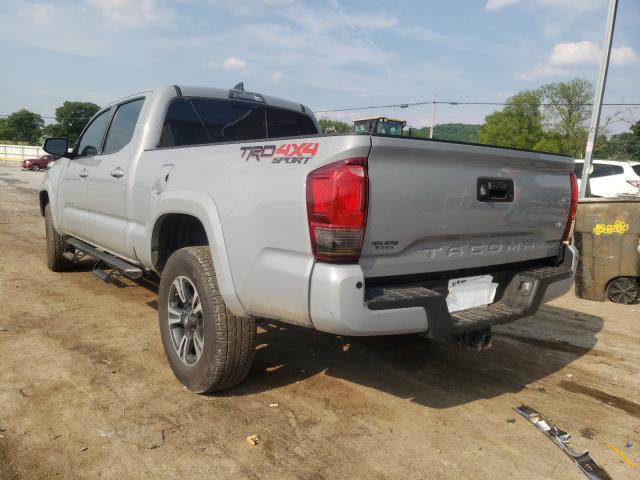 Photo 2 VIN: 5TFDZ5BN2KX041978 - TOYOTA TACOMA DOU 