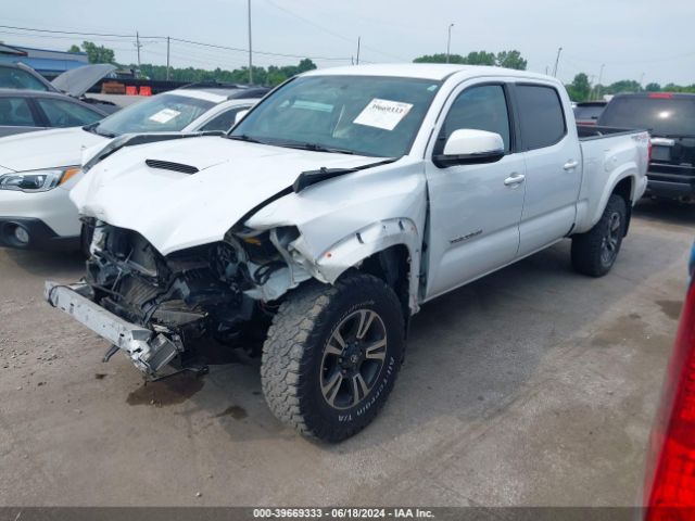 Photo 1 VIN: 5TFDZ5BN3GX001805 - TOYOTA TACOMA 