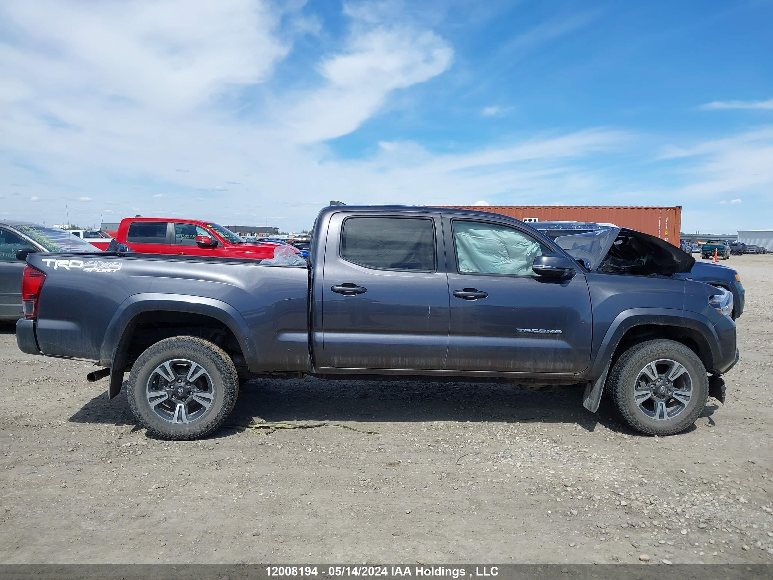 Photo 12 VIN: 5TFDZ5BN3JX034312 - TOYOTA TACOMA 